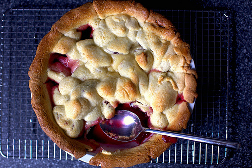 Single-crust plum and apple pie