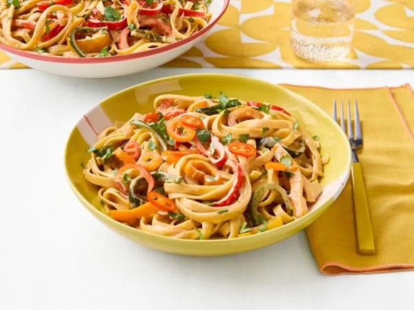 Six-pepper pasta