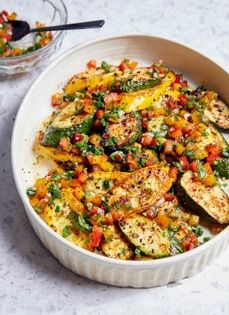 Sizzled zucchini with pepper relish