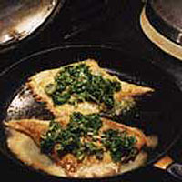 Skate wings with green salsa 