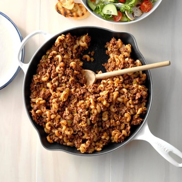 Skillet beef & macaroni