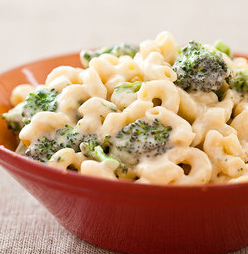 Skillet broccoli macaroni and cheese