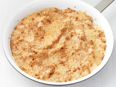 Skillet cauliflower gratin