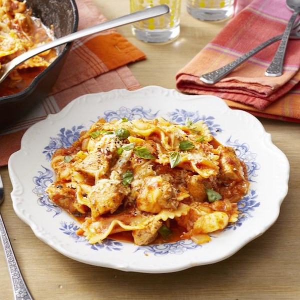 Skillet chicken lasagna