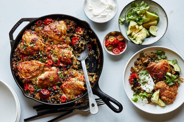 Skillet chicken with black beans, rice and chiles