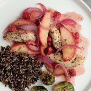 Skillet chicken with cranberries & apples