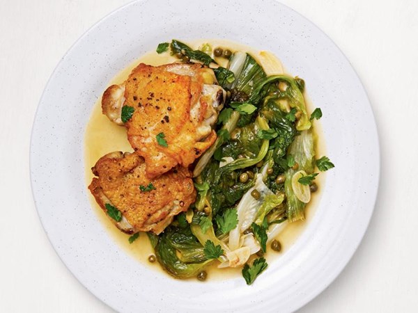 Skillet chicken with escarole 