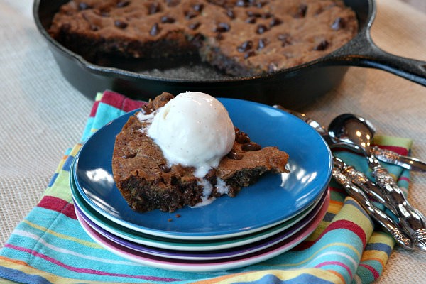 Skillet chocolate chip cookies