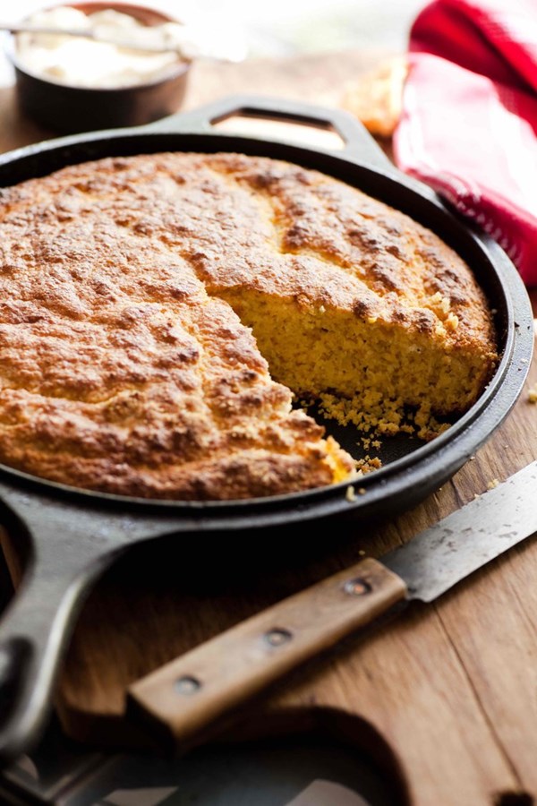 Skillet cornbread