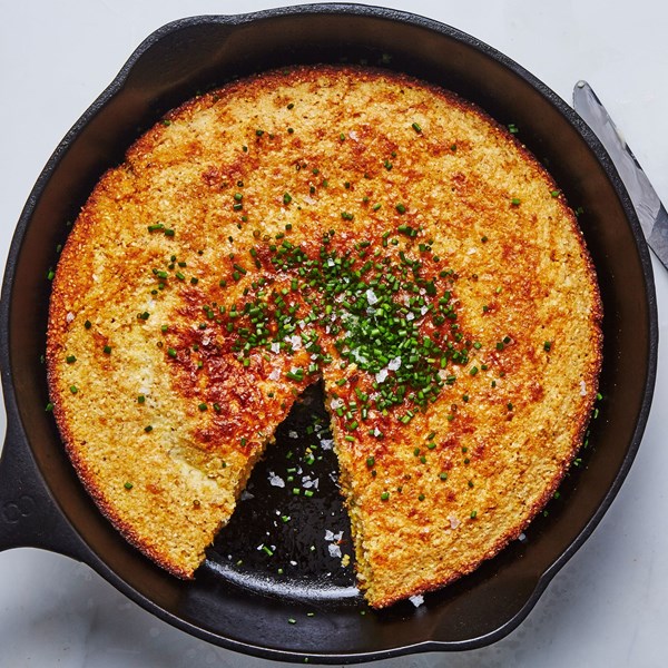 Skillet cornbread with chives