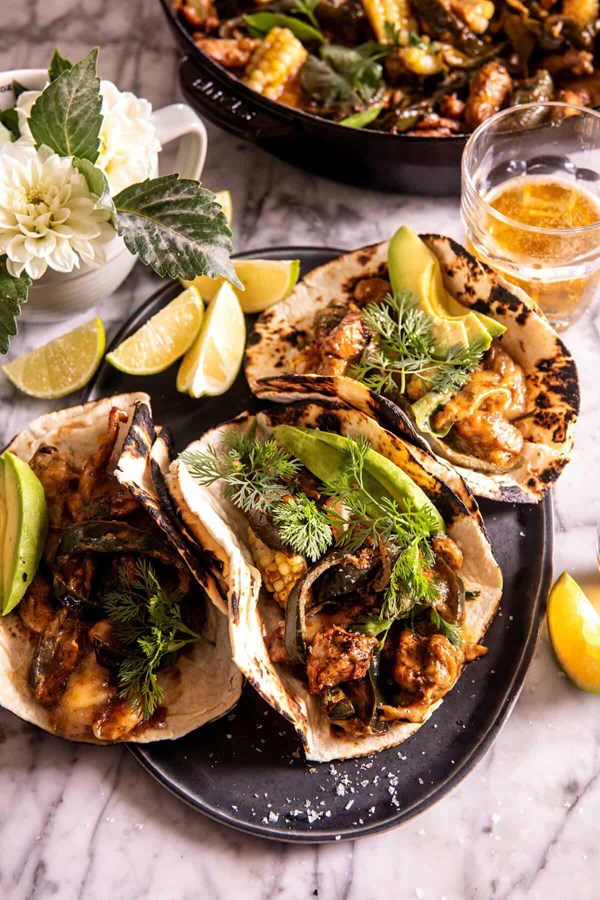 Skillet creamy green chile chicken fajitas