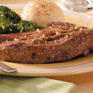 Skillet lamb chops