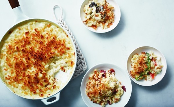 Skillet macaroni and cheese with spring vegetables and goat cheese