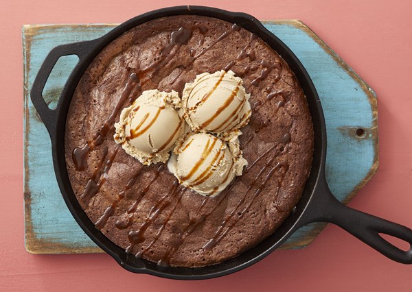Skillet mocha brownie sundae