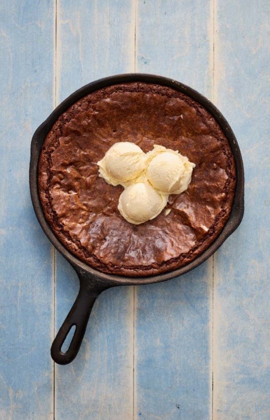 Skillet mocha brownies
