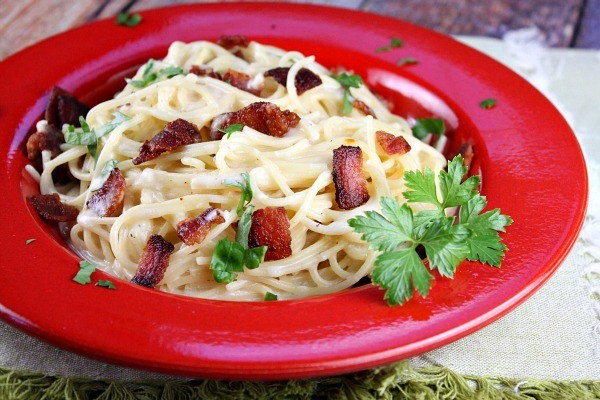 Skillet pasta carbonara