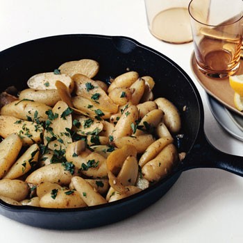 Skillet potatoes with olives and lemon