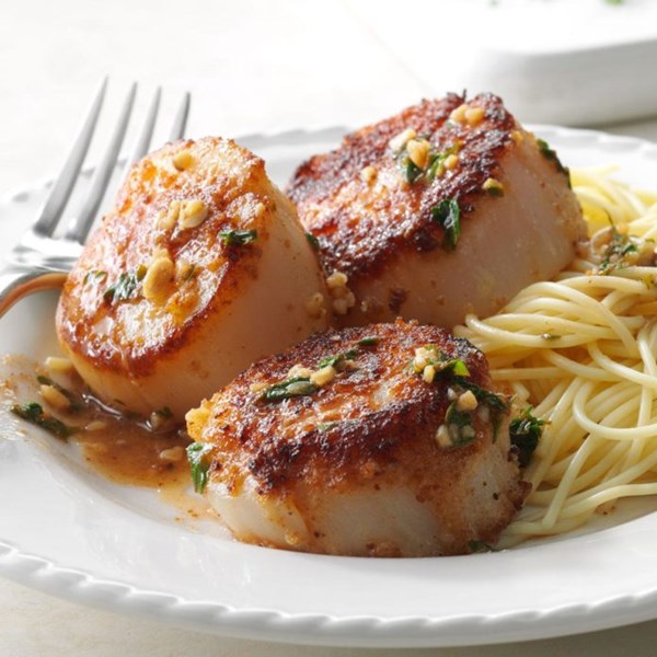 Skillet sea scallops
