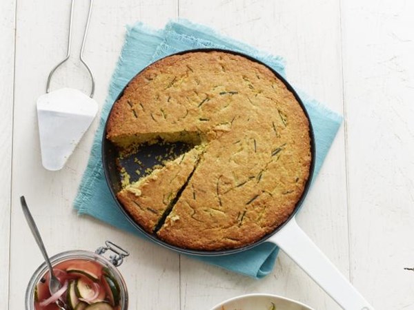 Skillet zucchini cornbread 