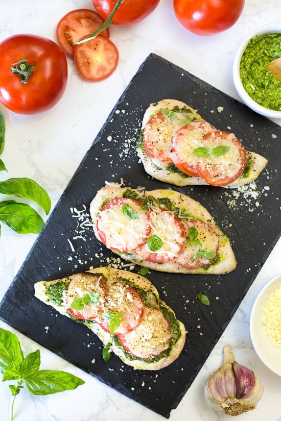 Skinny chicken pesto bake
