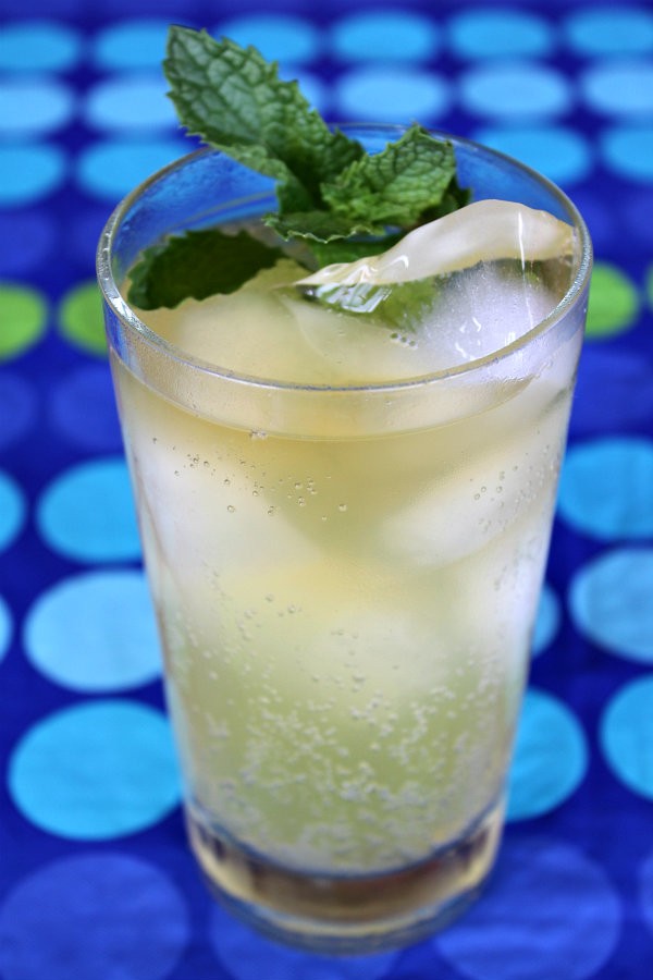 Skinny ice cocktails
