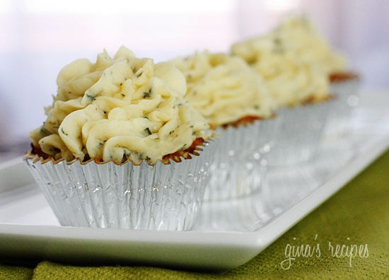 Skinny meatloaf cupcakes with mashed potato frosting