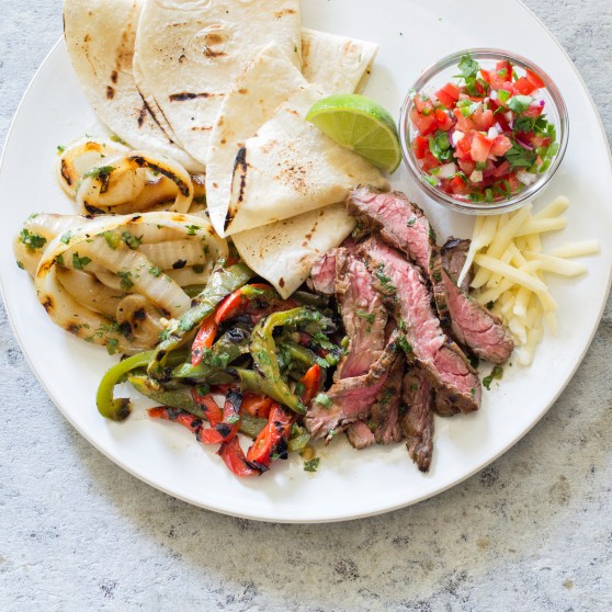 Skirt steak fajitas