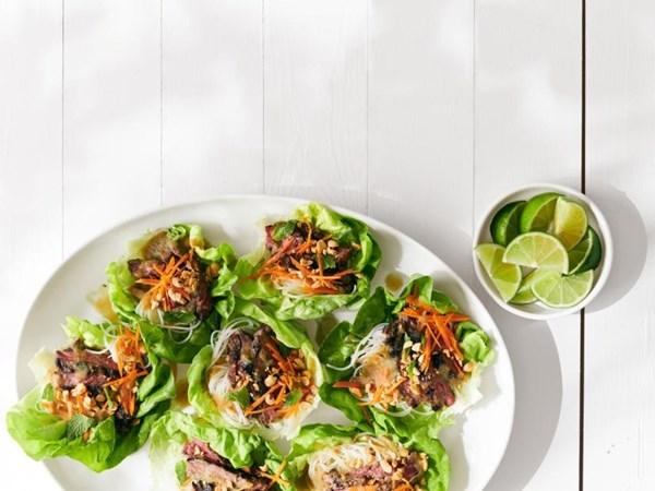 Skirt steak lettuce cups with ginger-cola sauce 