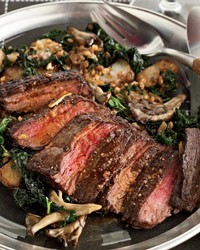 Skirt steak with paprika butter