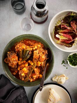 Slaughterman's braised oxtail (Coda alla vaccinara)