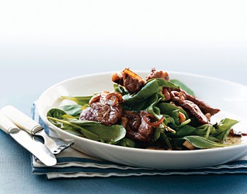 Sliced steak with arugula (Straccetti di manzo)