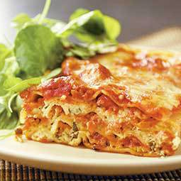 Slimple lasagna with hearty tomato-meat sauce