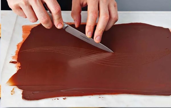 Slivers [chocolate - flat sheet techniques]