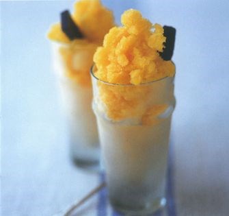 Sloe gin and mango crush