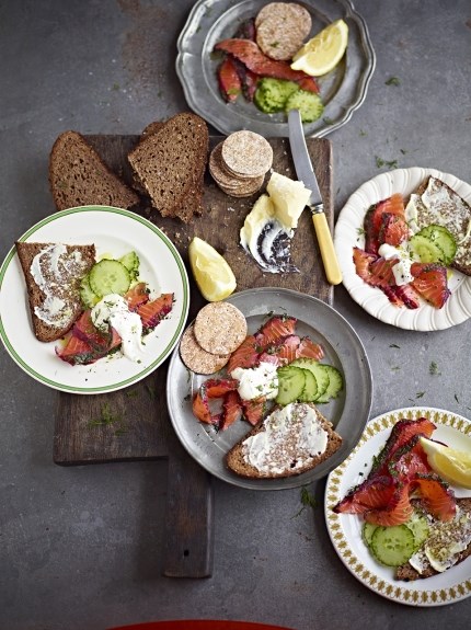 Sloe gin gravlax