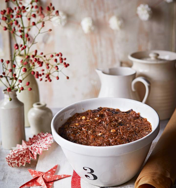 Sloe gin plum pudding