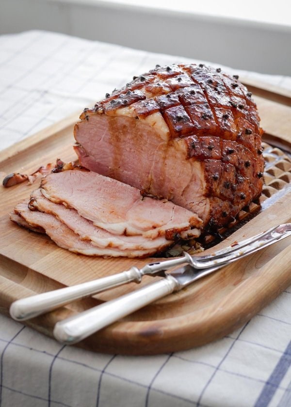 Slow-cooked black treacle ham