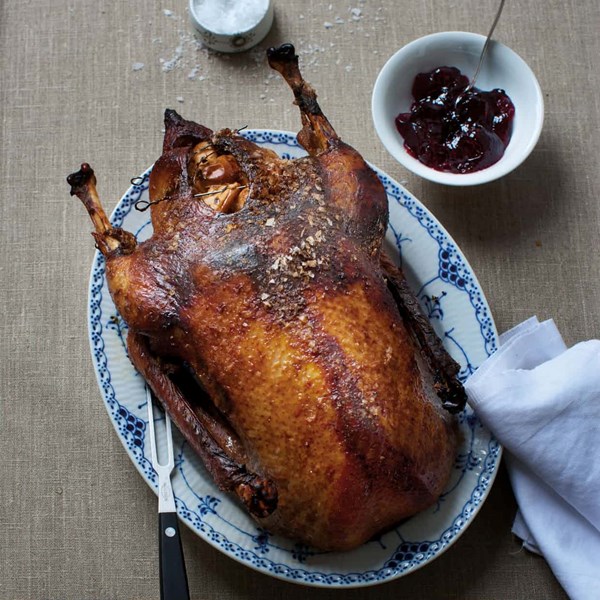 Slow-cooked goose with apples and prunes
