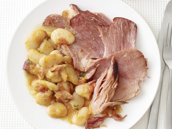 Slow-cooked ham and beans