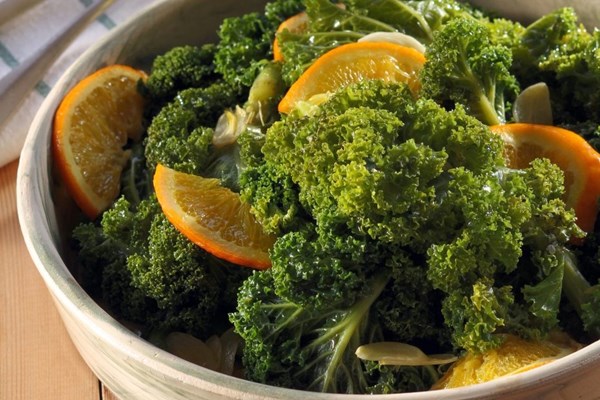 Slow-cooked kale with Greek olive oil, oranges, and garlic (Keil sigomageiremeno me ladi, portokali kai skordo)