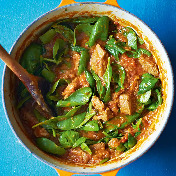 Slow-cooked lamb and spinach curry (Gosht anna palak nu shaak)