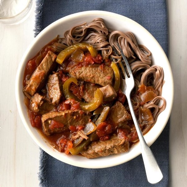 Slow-cooked pepper steak