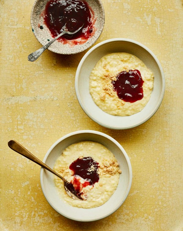 Slow-cooked spiced rice pudding
