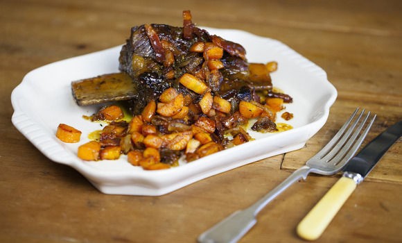 Slow cooked sticky beef short ribs