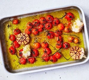 Slow-cooked vine tomatoes with garlic