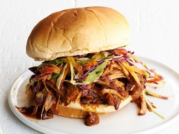Slow-cooker barbecue pulled pork 