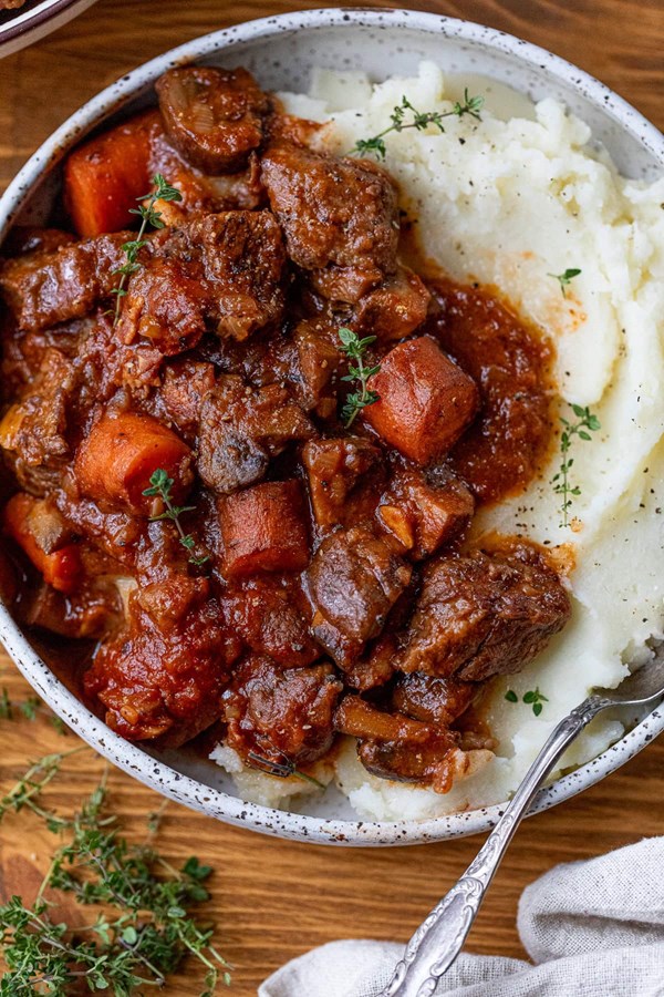 Slow cooker beef Bourguignon