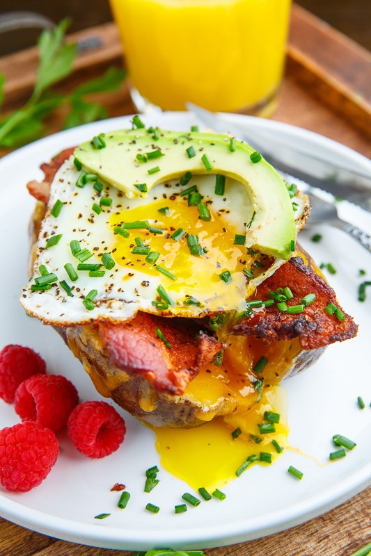 Slow cooker breakfast baked potatoes