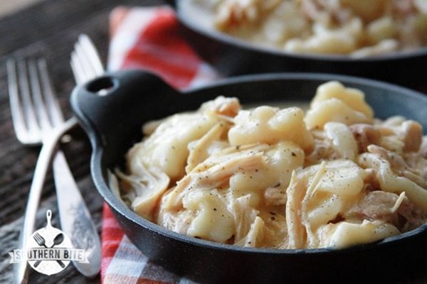 Slow cooker chicken and dumplings