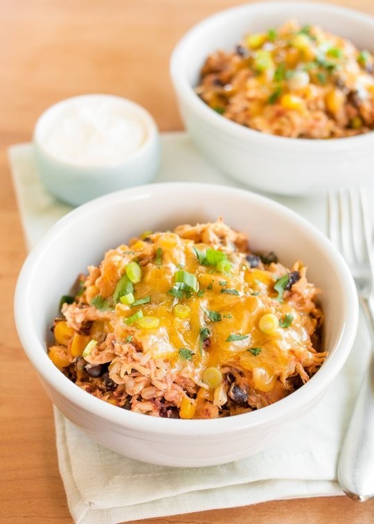Slow cooker chicken burrito bowls
